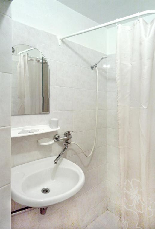 Motel Brencis Iecava Habitación foto