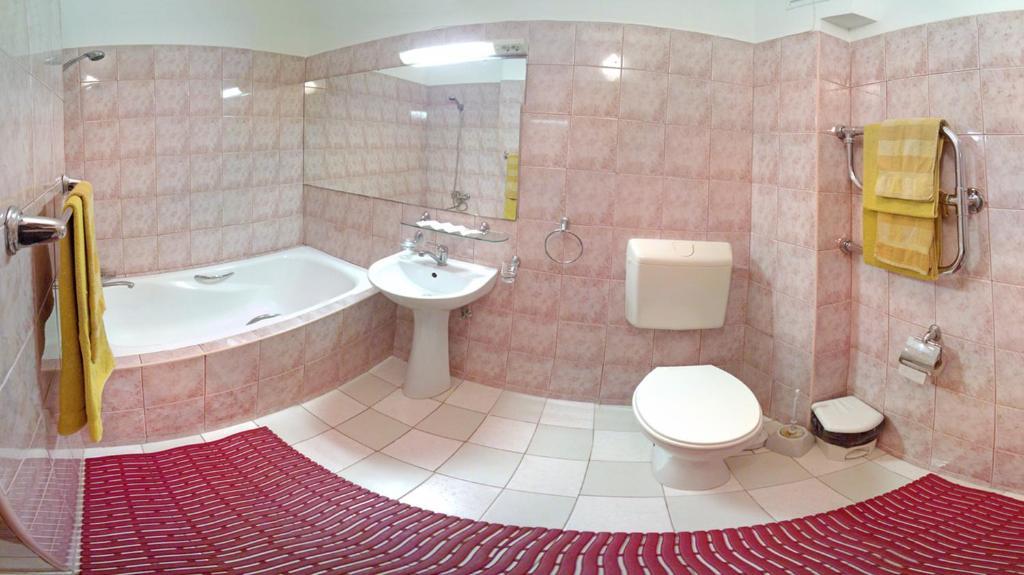 Motel Brencis Iecava Habitación foto